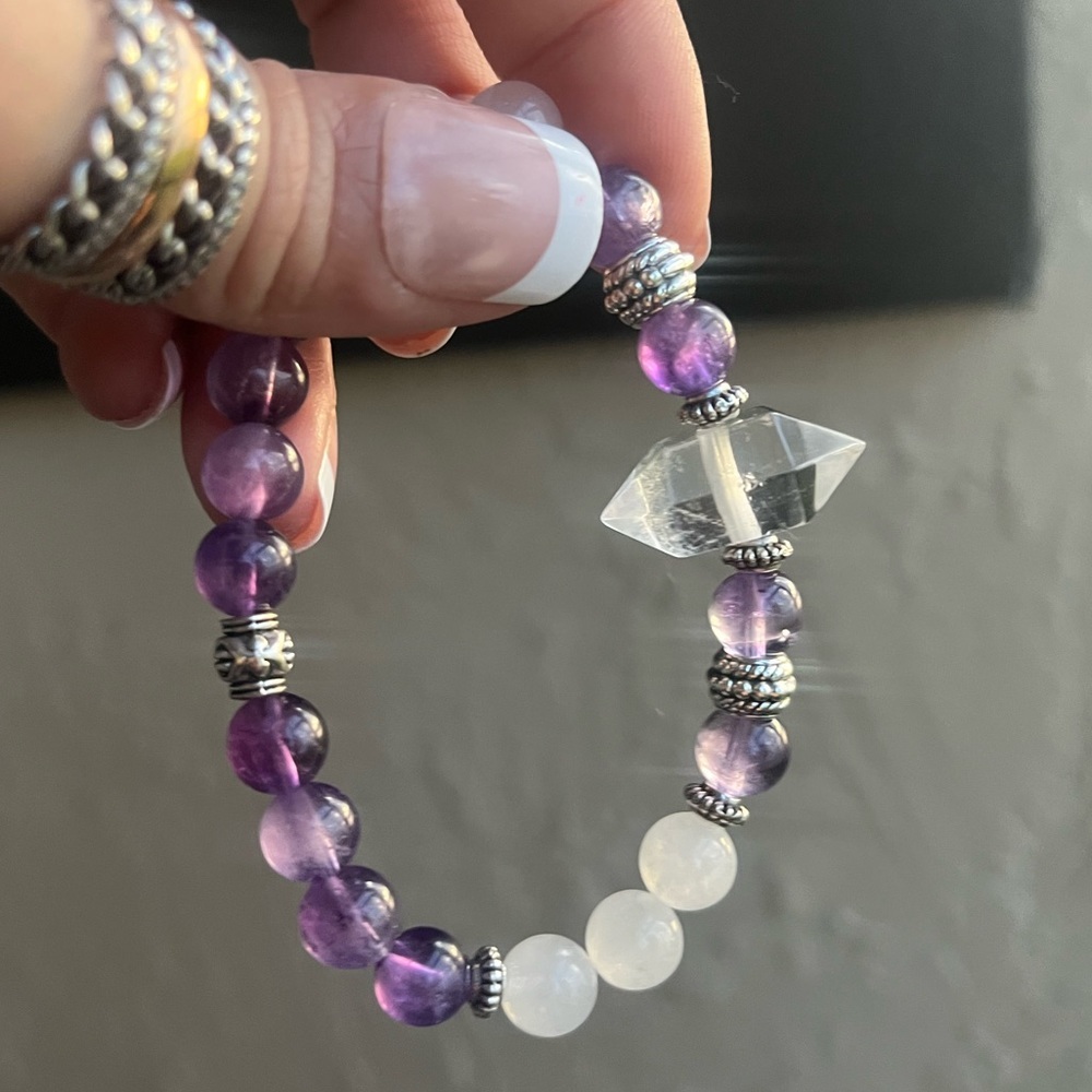 Double point crystal quartz crystal with amethyst & white agate gemstones beads - Picture 12 of 16